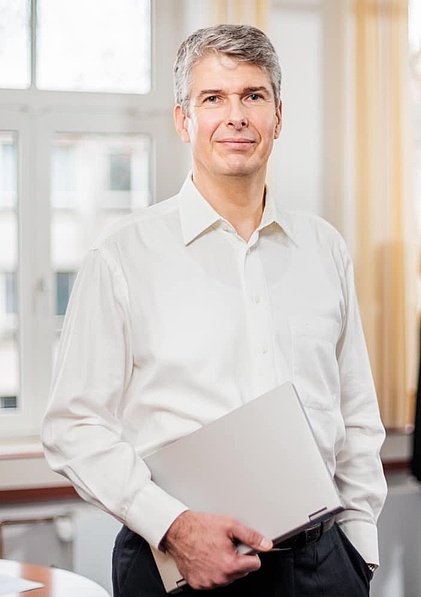 Vorstandsvorsitzender unserer Sterbegeldversicherung Das Bild zeigt Jens Leder. (Vorstandsvorsitzender unserer Sterbegeldversicherung)
